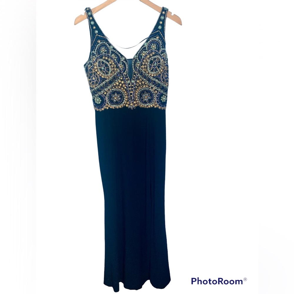 Camille La Vie Formal Blue Beaded Crystals Dress Size 8